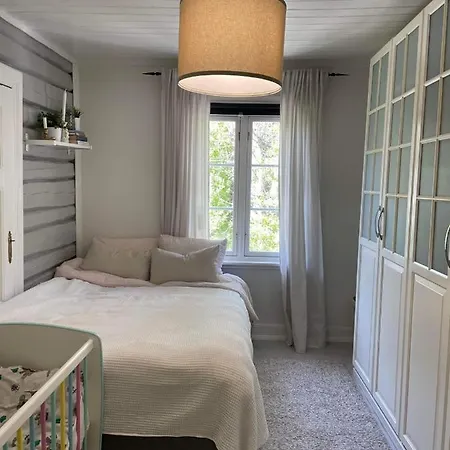 Sandstad, Lilleby I Villa