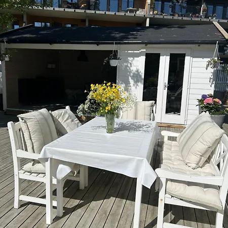 Villa Sandstad, Lilleby I Trondheim
