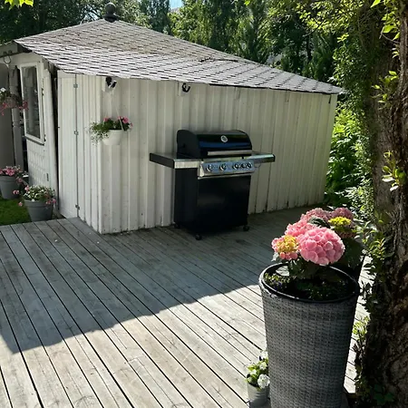 Sandstad, Lilleby I Villa