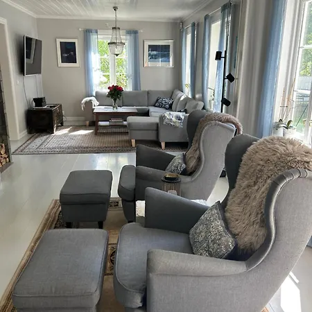 Villa Sandstad, Lilleby I