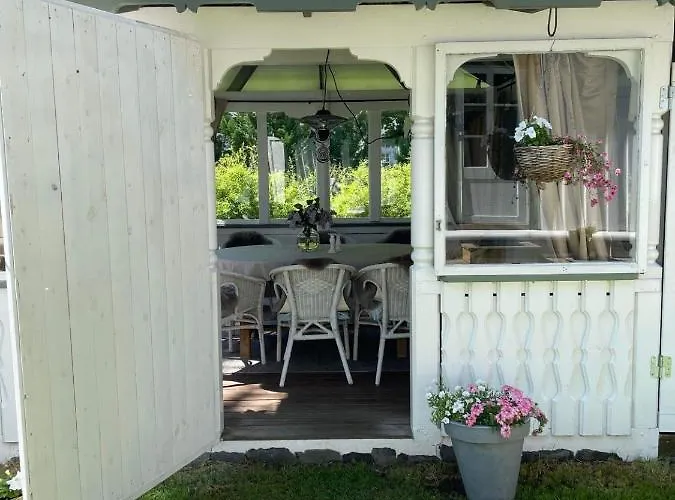 Sandstad, Lilleby I Villa