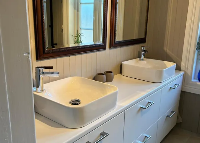 Sandstad, Lilleby I Villa *